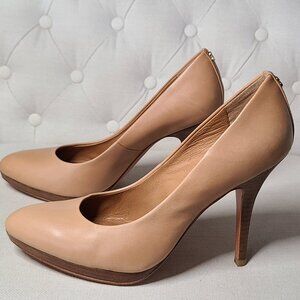 COACH: Saddle Leather Size 8 Women's Heels